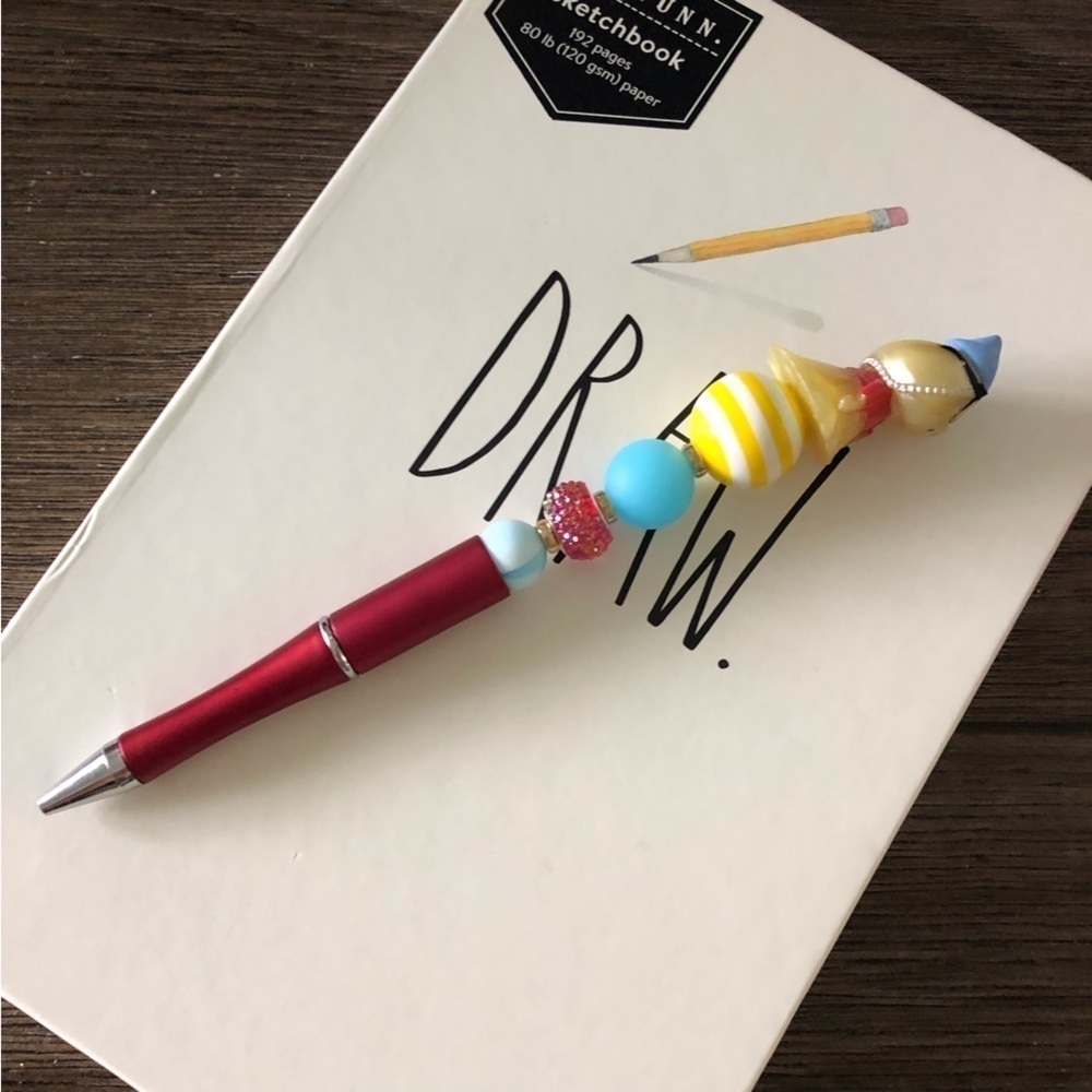 Disney doorables: Monsters INC.: Roz handmade beaded pen - Picture 2 of 3